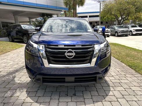 Used 2025 Nissan Pathfinder SV FWD image 19