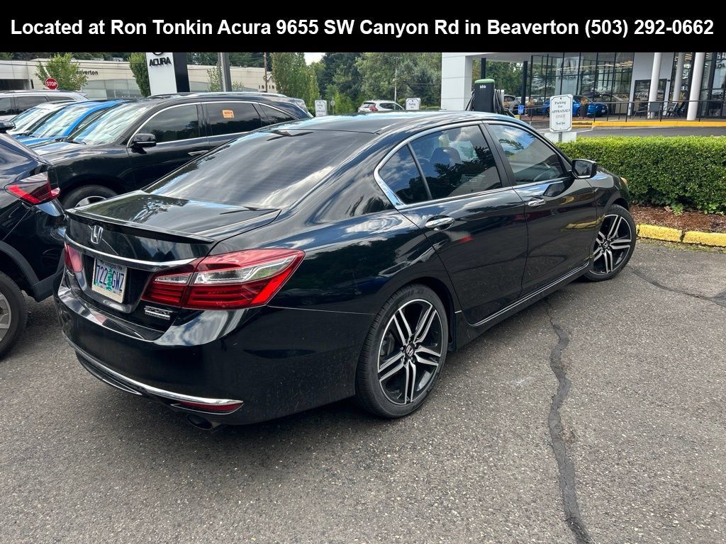 Used 2017 Honda Accord Sport Special Edition image 3
