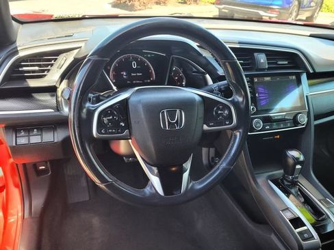 Used 2020 Honda Civic Sport image 9