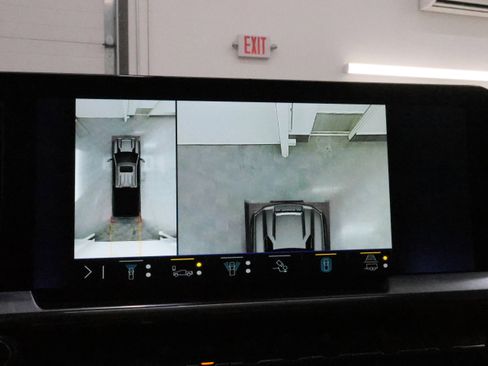 Used 2024 Chevrolet Silverado 2500 LT w/ Z71 Sport Edition image 19