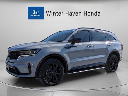 Used 2023 Kia Sorento SX image 2