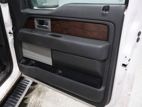 Used 2012 Ford F150 Lariat w/ Lariat Chrome Pkg image 21