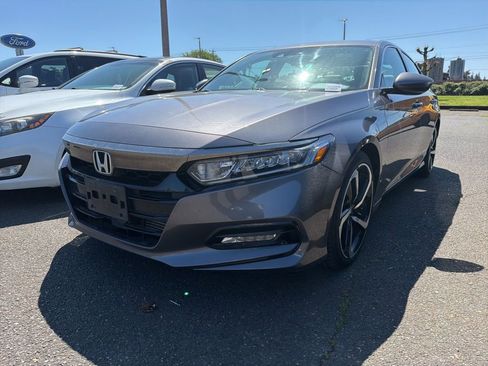 Used 2019 Honda Accord Sport image 1