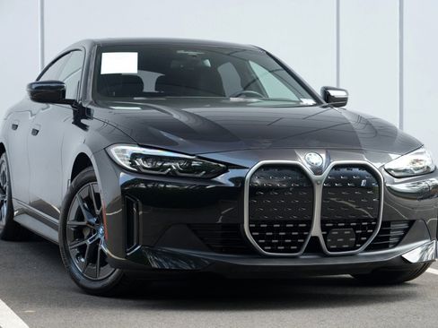 Used 2023 BMW i4 eDrive35 RWD image 4