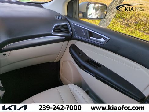 Used 2018 Ford Edge Titanium w/ Equipment Group 301A image 17