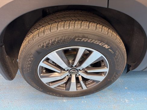 Used 2023 Nissan Pathfinder SL image 5