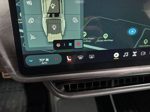 Used 2023 Rivian R1T Adventure image 6