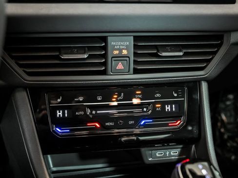 New 2026 Volkswagen Jetta SE FWD image 15