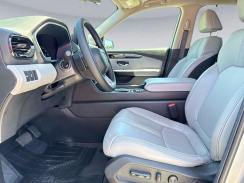 Used 2024 Honda Pilot Touring image 21