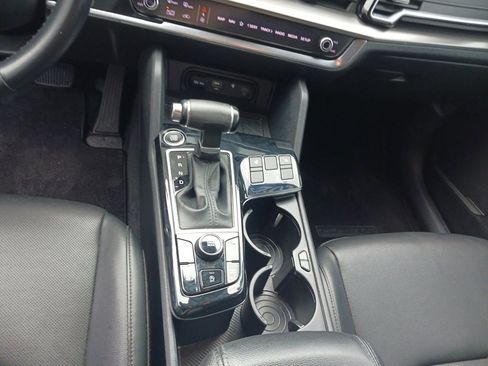 Used 2024 Kia Sportage EX image 22