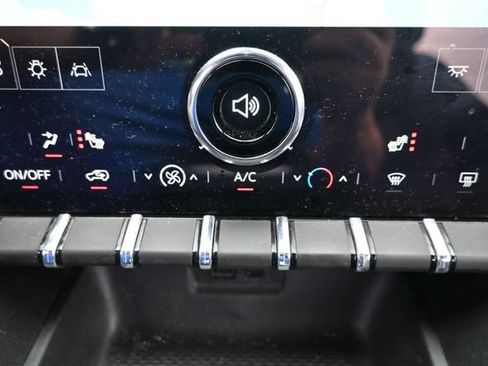 Used 2025 GMC Terrain Elevation AWD/4WD image 17