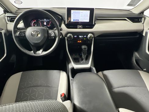 Used 2025 Toyota RAV4 XLE w/ Convenience Package FWD image 29