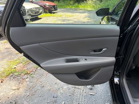 Certified 2023 Hyundai Elantra SEL FWD image 14