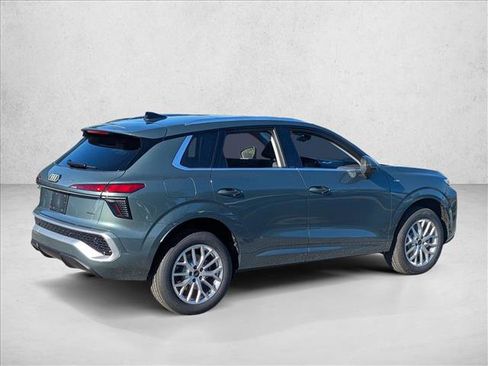 New 2026 Audi Q3 quattro 2.0T AWD/4WD image 2