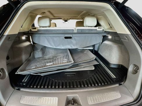 Used 2021 Cadillac XT5 Premium Luxury w/ LPO, Floor Liner Package AWD/4WD image 31