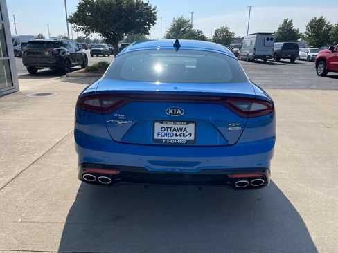 Used 2018 Kia Stinger GT1 AWD/4WD image 6