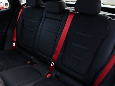 New 2025 Mercedes-Benz GLC 43 AMG 4MATIC image 40