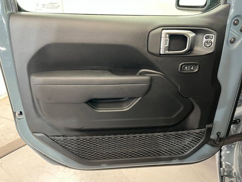 New 2025 Jeep Gladiator Sport AWD/4WD image 14