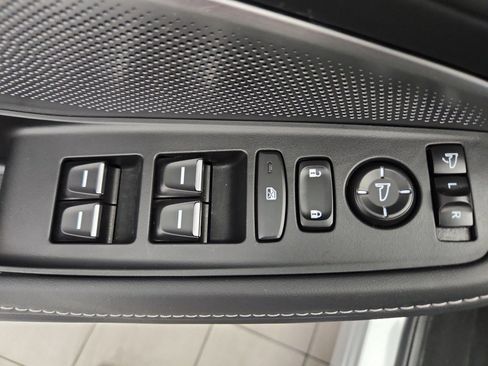 Used 2025 Acura MDX FWD w/ Technology Package image 11