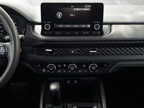 Used 2024 Honda Accord EX image 17