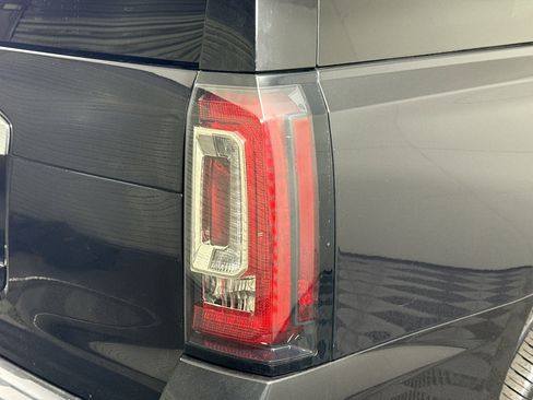 Used 2020 GMC Yukon Denali w/ Denali Ultimate Package image 33