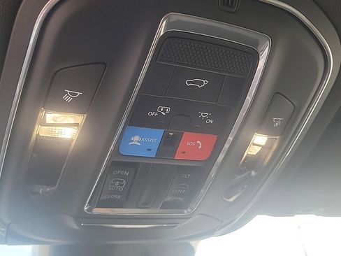 New 2025 Jeep Grand Cherokee L Laredo w/ Luxury Tech Group I image 18