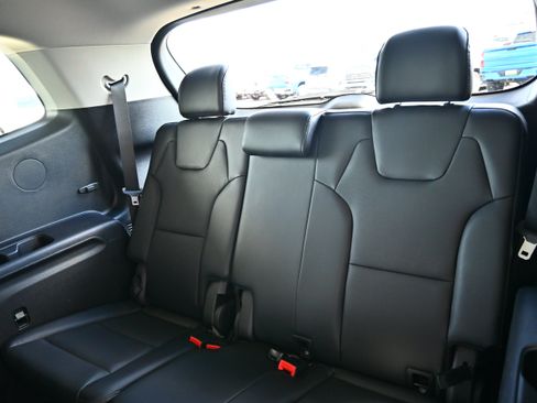 Used 2025 Kia Telluride S AWD/4WD image 14