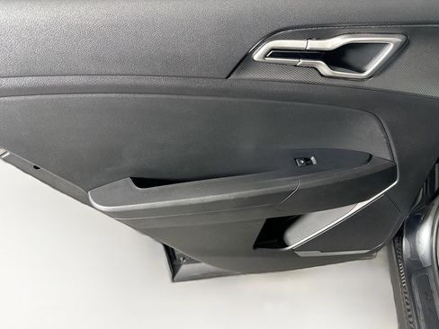 Used 2024 Kia Sportage LX image 26