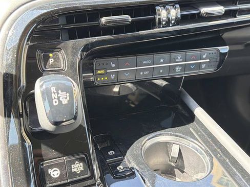 Used 2021 Toyota Mirai RWD image 25