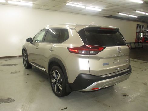 Used 2023 Nissan Rogue Platinum w/ Platinum Premium Package AWD/4WD image 4