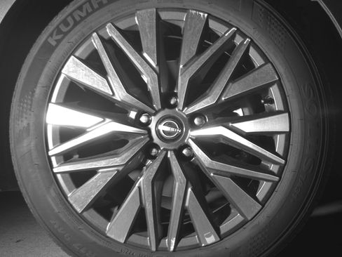 Used 2025 Nissan Altima 2.5 SV FWD image 13