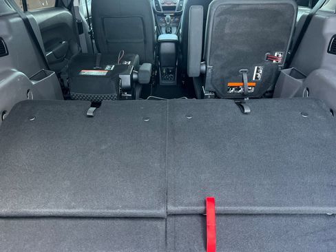 Used 2020 Ford Transit Connect XLT FWD image 16