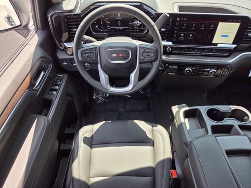 New 2025 GMC Sierra 1500 SLT w/ Max Trailering Package image 8