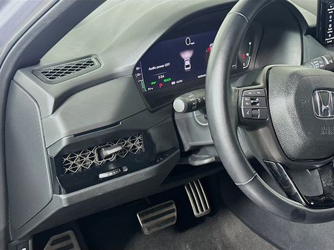 Used 2025 Honda Accord Sport image 17