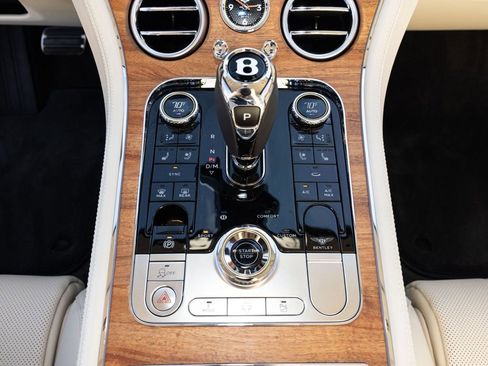 Used 2026 Bentley Continental GT image 44