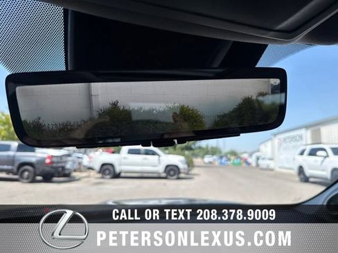 Used 2024 Toyota Highlander Platinum AWD/4WD image 15