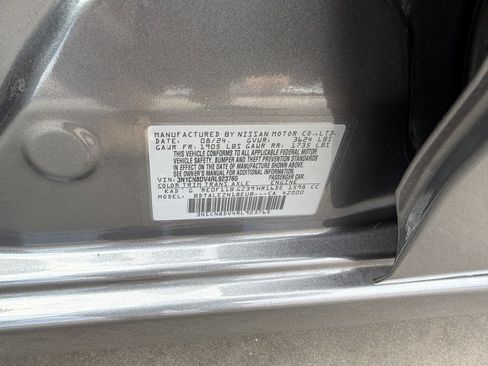 Used 2024 Nissan Versa S w/ Trunk Package FWD image 38