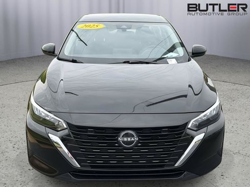 Used 2025 Nissan Sentra SV w/ All-Weather Package FWD image 9