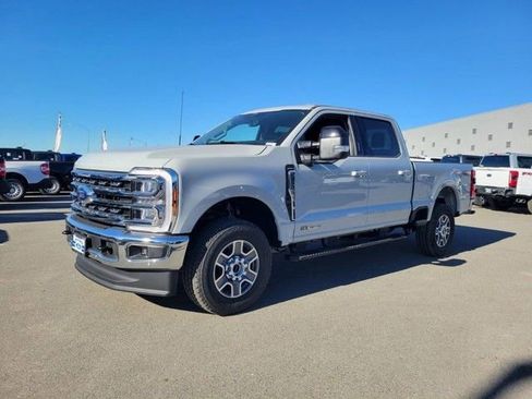 New 2026 Ford F250 Lariat w/ Lariat Premium Package AWD/4WD image 2