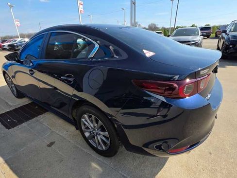 Used 2024 MAZDA MAZDA3 s FWD image 3