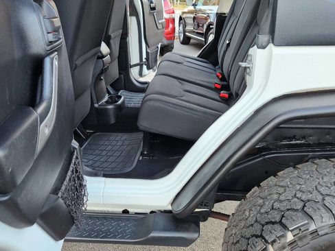 Used 2016 Jeep Wrangler Unlimited Sport w/ Quick Order Package 24S AWD/4WD image 26
