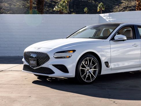 Used 2026 Genesis G70 2.5T Prestige RWD image 5