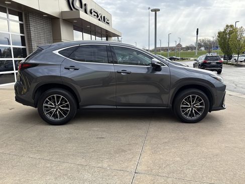 Used 2025 Lexus NX 350h AWD w/ Accessory Package (2T) image 11