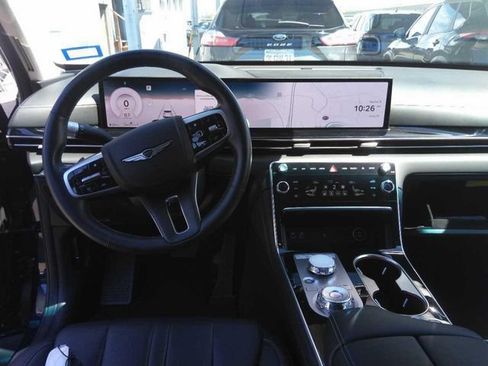 Used 2025 Genesis GV80 2.5T Standard AWD/4WD image 5
