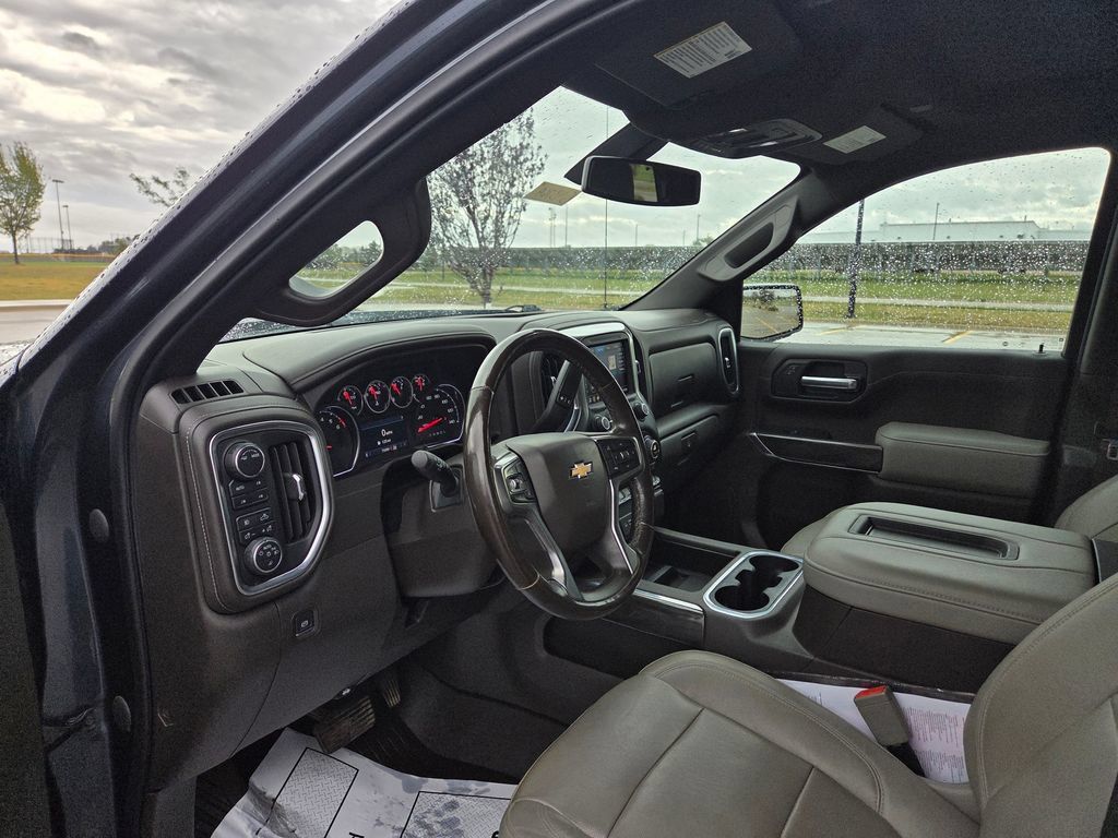 Used 2020 Chevrolet Silverado 1500 LTZ AWD/4WD image 6