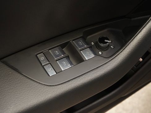 Used 2019 Audi A6 3.0T Premium w/ Convenience Package image 25