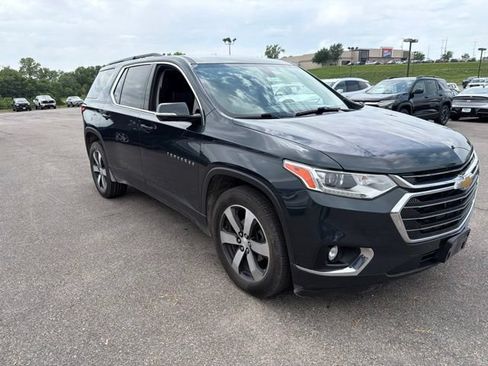 Used 2019 Chevrolet Traverse LT w/ LT Premium Package AWD/4WD image 10