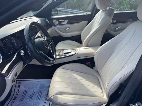 Used 2022 Mercedes-Benz E 350 Sedan image 8