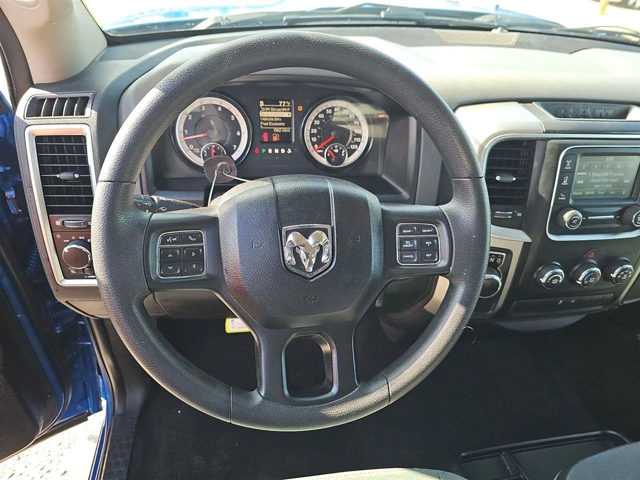 Used 2019 RAM 1500 Classic SLT RWD image 16