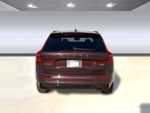 New 2026 Volvo XC60 B5 Core w/ Climate Package AWD/4WD image 10